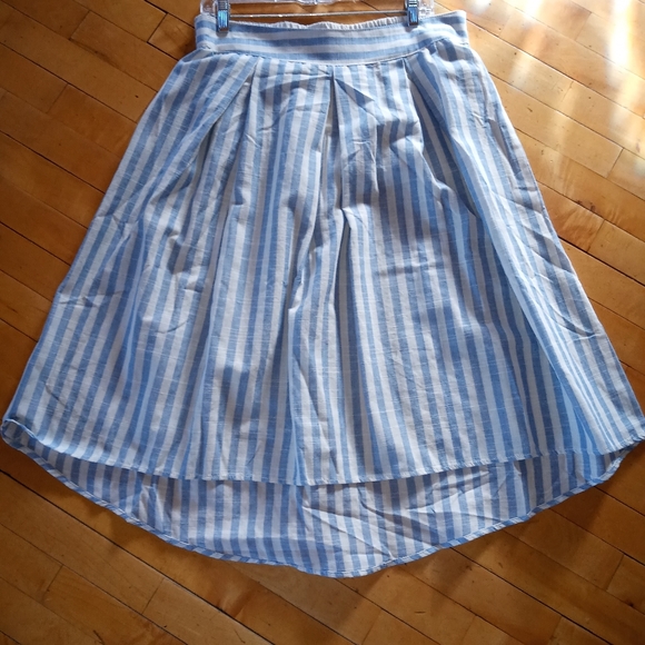 Max Studio Dresses & Skirts - NWT's Max Studio skirt size Large